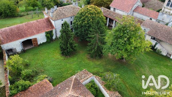 Maison à vendre 15 pièces 390 m² Vervant