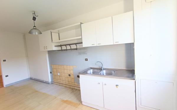 Appartement à louer    2 pièces •  Reims