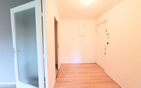 Appartement à louer    2 pièces •  Reims