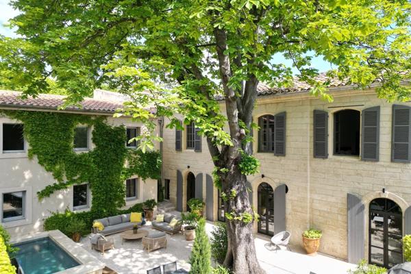 Vente Mas Uzès 10 Pièces 300 m²