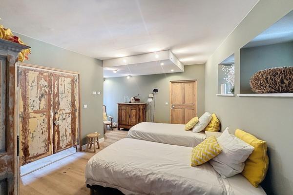 Vente Mas Uzès 10 Pièces 300 m²