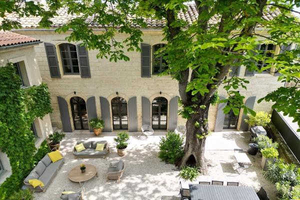 Vente Mas Uzès 10 Pièces 300 m²