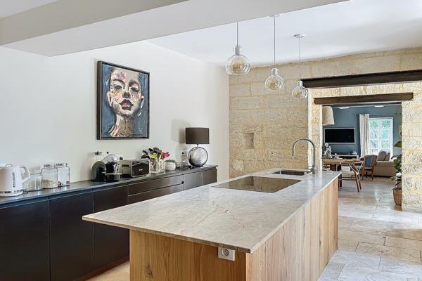 Vente Mas Uzès 10 Pièces 300 m²