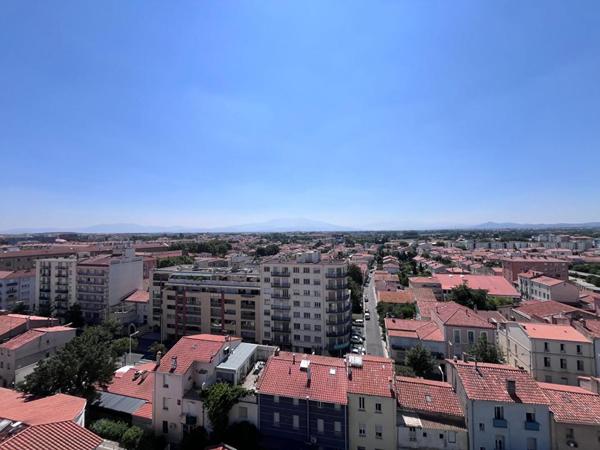 Magnifique appartement T2/T3 de 58 m² au 11 ème étage avec ascenseur d'une belle résidence propre et calme