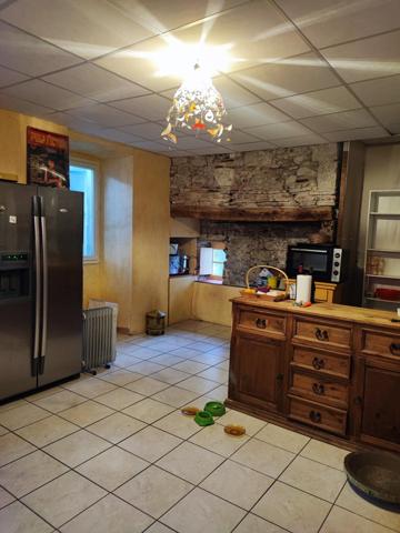 Maison à DOUELLE, 46140 - 4 pièces 130m²