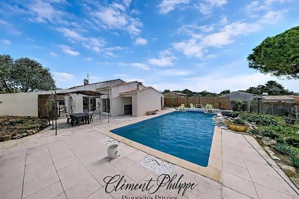 Villa familiale 155 m² avec piscine, 5 chambres et terrain 1 000 m² aux portes de Carcassonne