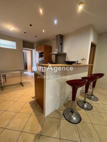 Appartement à BEZIERS, 34500 - 5 pièces 149m²