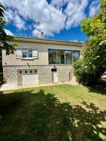 33220 PORT SAINTE FOY ET PONCHAPT Maison Port Sainte Foy Et Ponchapt 7 pièce(s) 175 m2