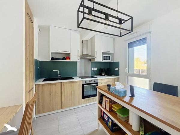 Appartement à vendre 254 880 € Le Taillan-Médoc 3 p 64 m² DPE C