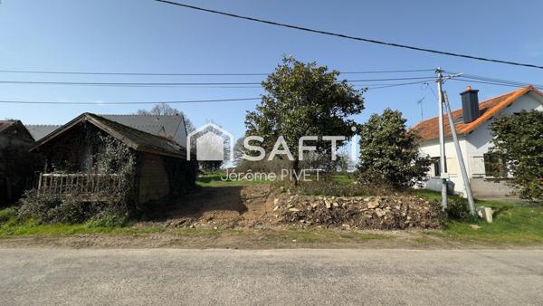 Terrain constructible dans hameau au calme