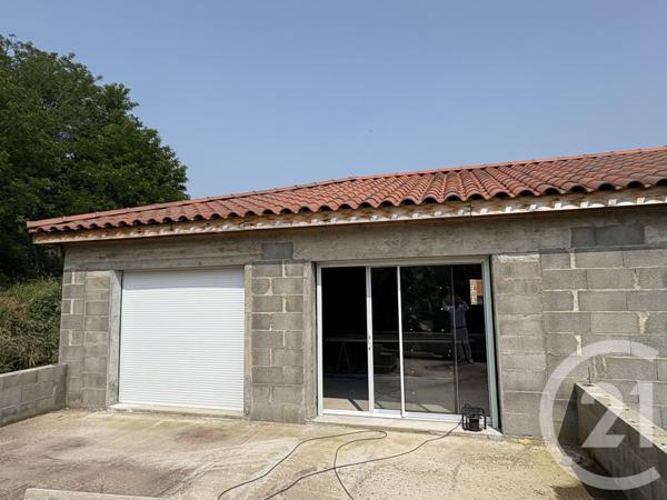 Maison à vendre  1 pièce - 250 m2 UNIEUX - 42