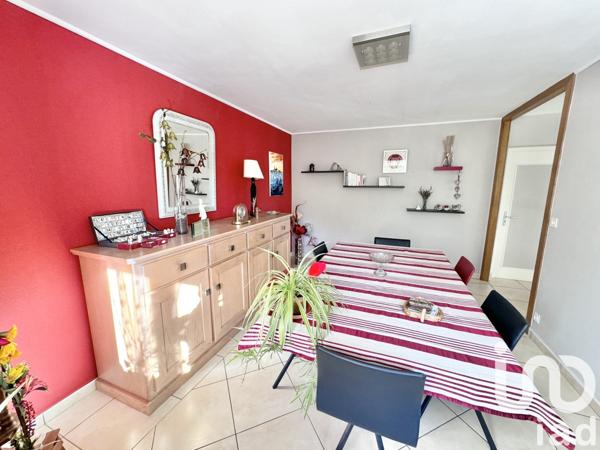 Maison traditionnelle 5 pièces de 149 m² à Sorbiers (42290)