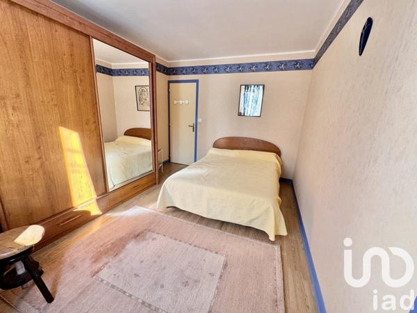 Maison traditionnelle 5 pièces de 149 m² à Sorbiers (42290)