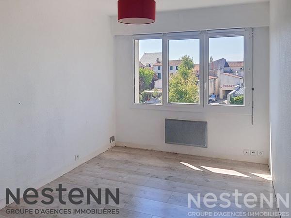 Appartement à vendre au centre de  Saujon 3  chambres, place de parking