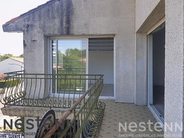 Appartement à vendre au centre de  Saujon 3  chambres, place de parking