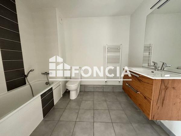 Location Studio 34.9 m² - 37 RUE MATHIEU VARILLE Lyon 69007