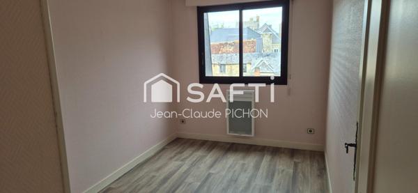 RARE À LA VENTE  ENSEMBLE DE DEUX APPARTEMENTS EN PLEIN CENTRE-VILLE DE MAYENNE