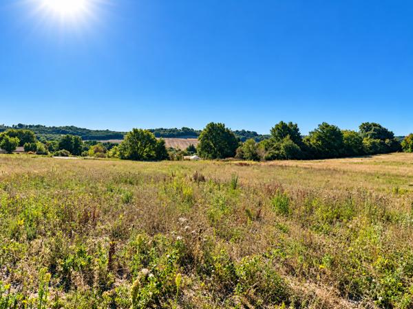 TERRAIN CONSTRUCTIBLE 2497m2 AU CALME - Labourgade (82100)