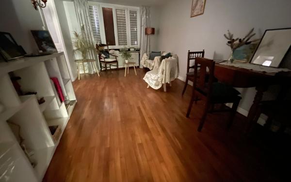 Maison à vendre    5 pièces •  Magnac-Laval