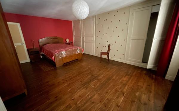 Maison à vendre    5 pièces •  Magnac-Laval