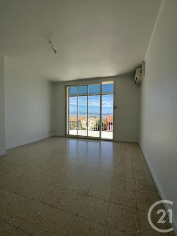 Maison à vendre  7 pièces - 156,80 m2 LA CIOTAT - 13