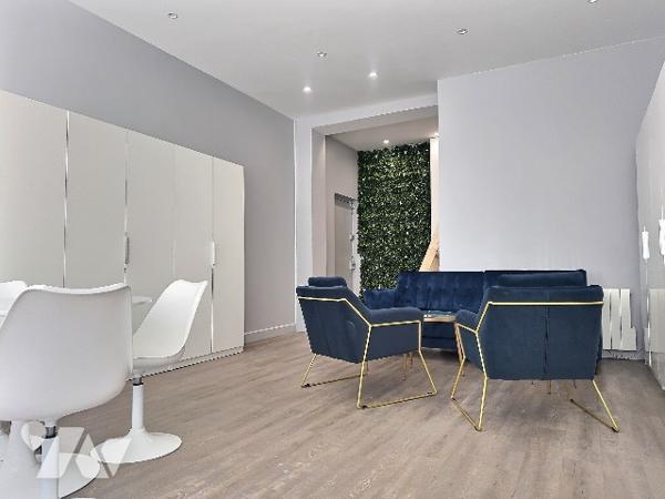 PARIS 9 – Rue Taitbout - Local Commercial