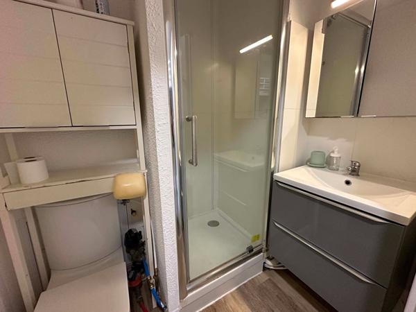 Studio cabine en rez de jardin