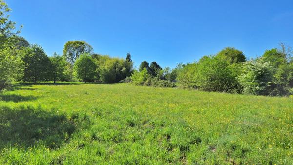 Terrain 2 150,00 m² ORADOUR SUR GLANE - Calme et Campagne