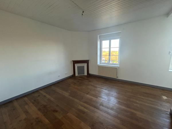 Maison à vendre 6 pièces - dépendances et jardin