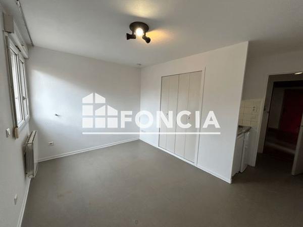 Location Studio 19.1 m² - 39 BOULEVARD POCHET LAGAYE RESIDENCE ALMERIA Clermont Ferrand 63000