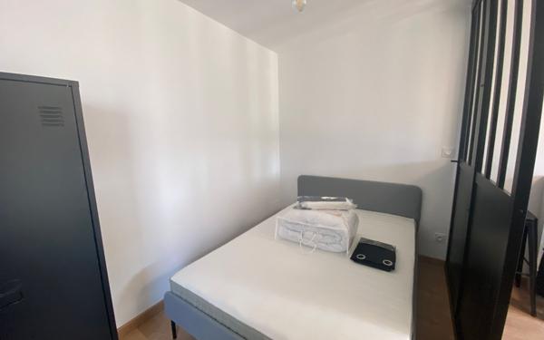 Appartement à louer    1 pièce •  Pessac