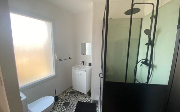 Appartement à louer    1 pièce •  Pessac