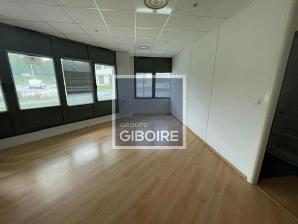 Bureaux - A VENDRE - SAINT GREGOIRE (réf : 35.6323)