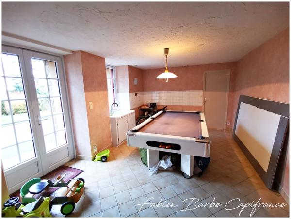 À vendre – Charmante longère en pierre avec dépendance à MERNEL (proche Guer & Brocéliande)