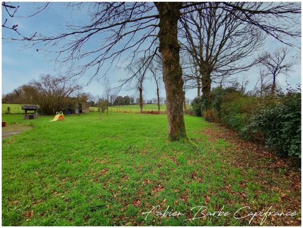 À vendre – Charmante longère en pierre avec dépendance à MERNEL (proche Guer & Brocéliande)