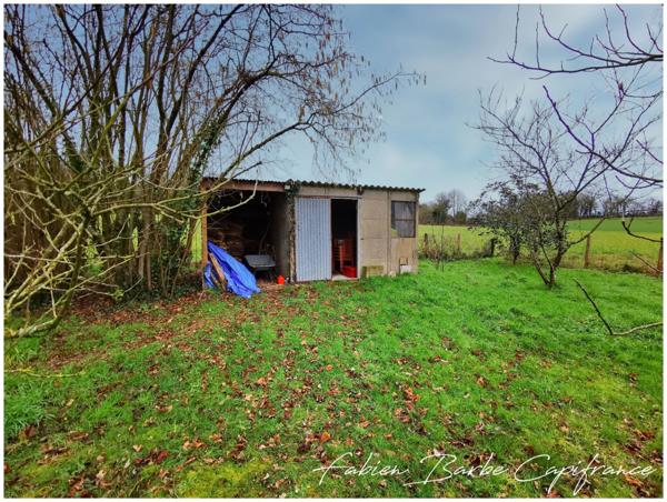 À vendre – Charmante longère en pierre avec dépendance à MERNEL (proche Guer & Brocéliande)