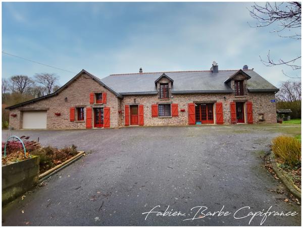 À vendre – Charmante longère en pierre avec dépendance à MERNEL (proche Guer & Brocéliande)