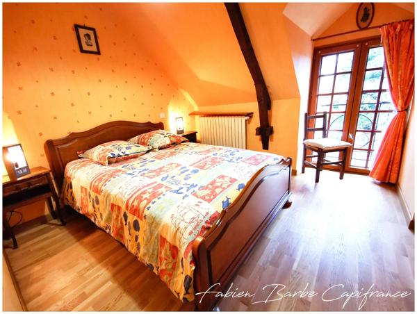 À vendre – Charmante longère en pierre avec dépendance à MERNEL (proche Guer & Brocéliande)