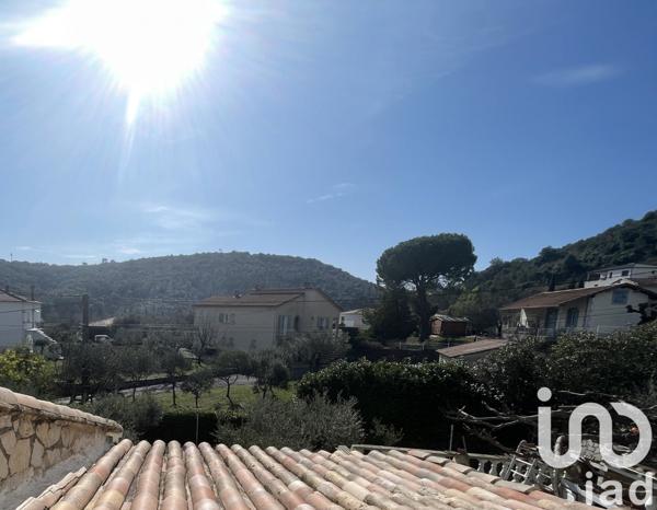 Maison 5 pièces de 148 m² à Saint-Ambroix (30500)