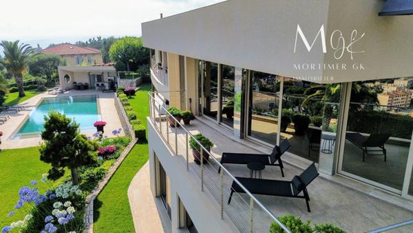 Maison à VILLEFRANCHE SUR MER (06230)