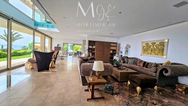 Maison à VILLEFRANCHE SUR MER (06230)