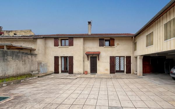 Maison à vendre    5 pièces • 180 m2 Châteauneuf-sur-Isère