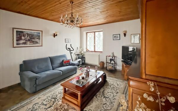 Maison à vendre    5 pièces • 180 m2 Châteauneuf-sur-Isère