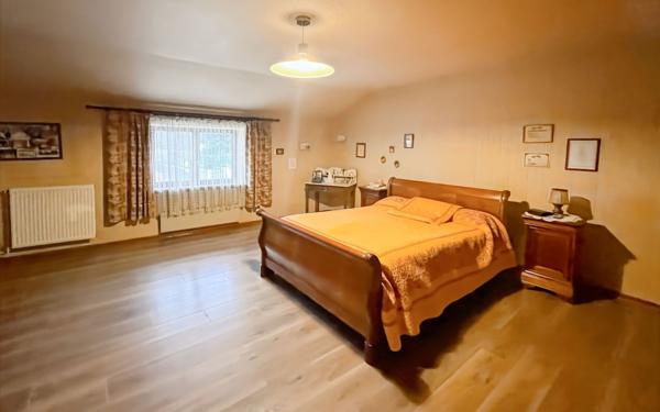 Maison à vendre    5 pièces • 180 m2 Châteauneuf-sur-Isère