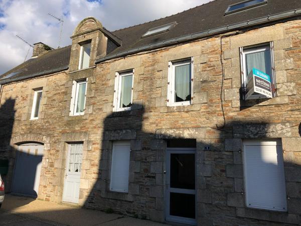 Appartement T6 à louer en triplex avec jardin à Sérent bourg