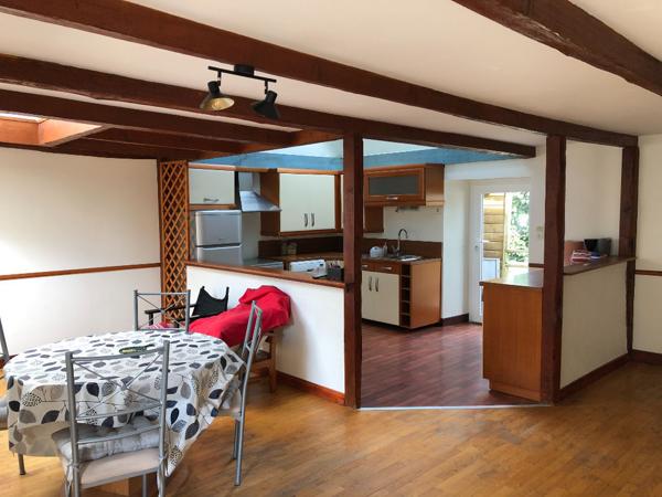 Appartement T6 à louer en triplex avec jardin à Sérent bourg