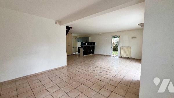 SAINTE-LUCE-SUR-LOIRE – MAISON FAMILIALE AVEC JARDIN ARBORÉ