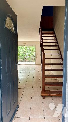 SAINTE-LUCE-SUR-LOIRE – MAISON FAMILIALE AVEC JARDIN ARBORÉ