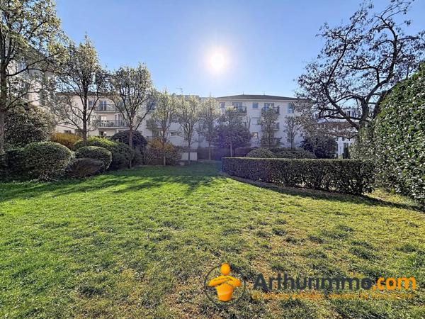 Vente Appartement 3 pièces 63 m2 à Nanterre