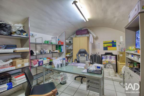 Boutique/Local commercial à vendre 137 m² Paris 10